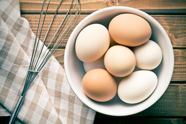 白い卵と茶色（赤い）卵の違い